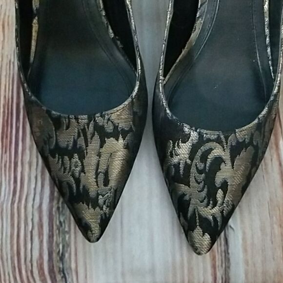 MARC Fisher Zala2 Pointed Toe Classic Pumps - Picture 10 of 15